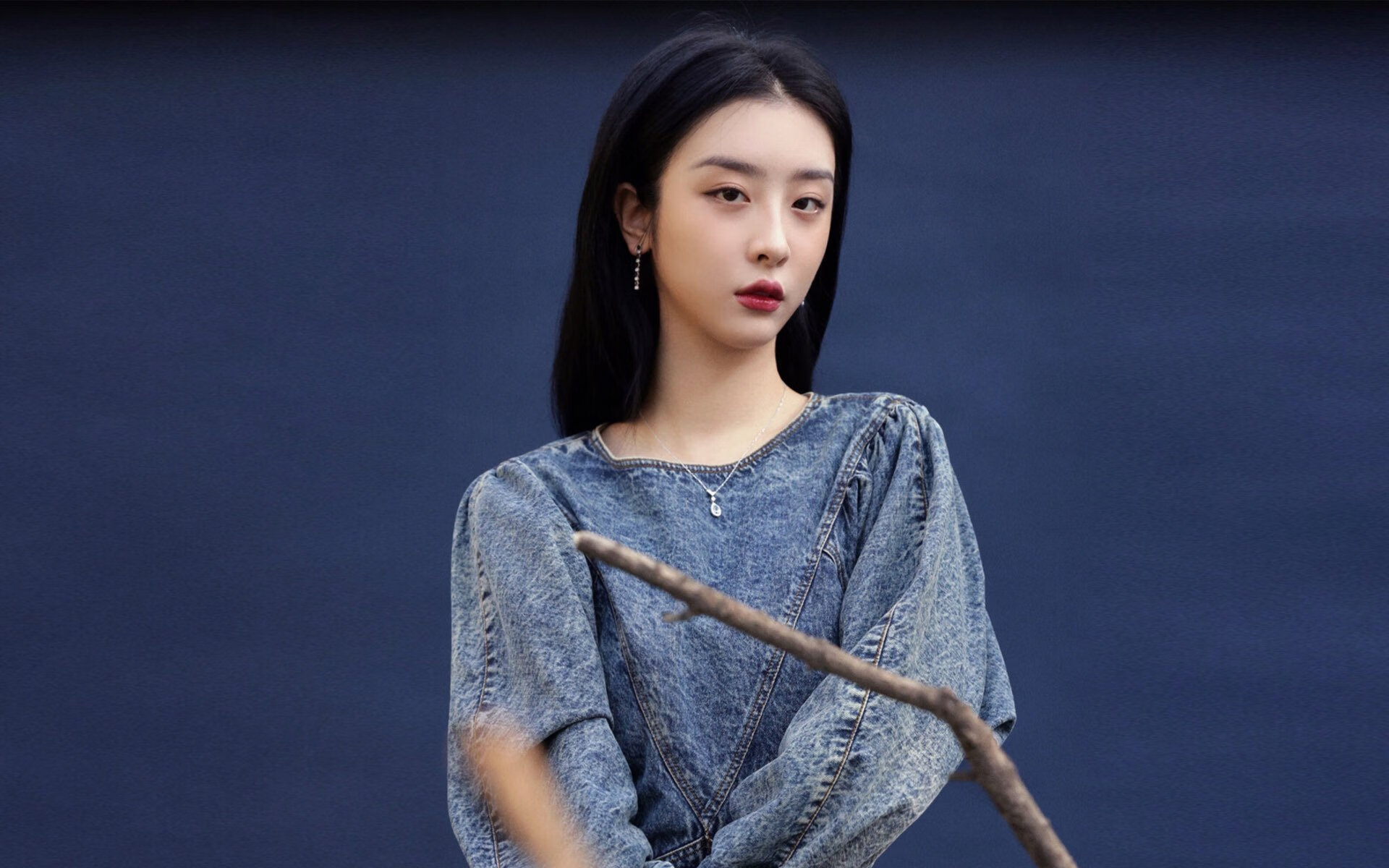 76人恩比德成为团队进攻核心,保持“30+”连续高光表现!,76人恩比德真实身高