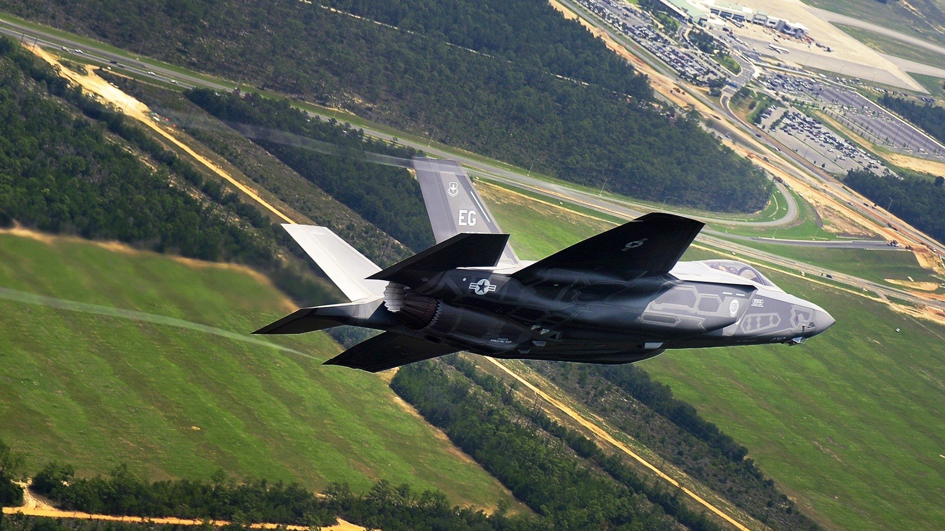 全球多元化:赛车运动的文化融合,赛车运动对促进汽车大众化的作用如何