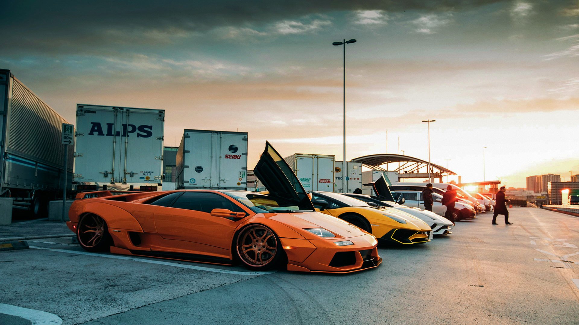 地方政府联合推动足球运动发展,打造特色足球小镇,《关于开展全国足球发展重点城市建设工作的指导意见》