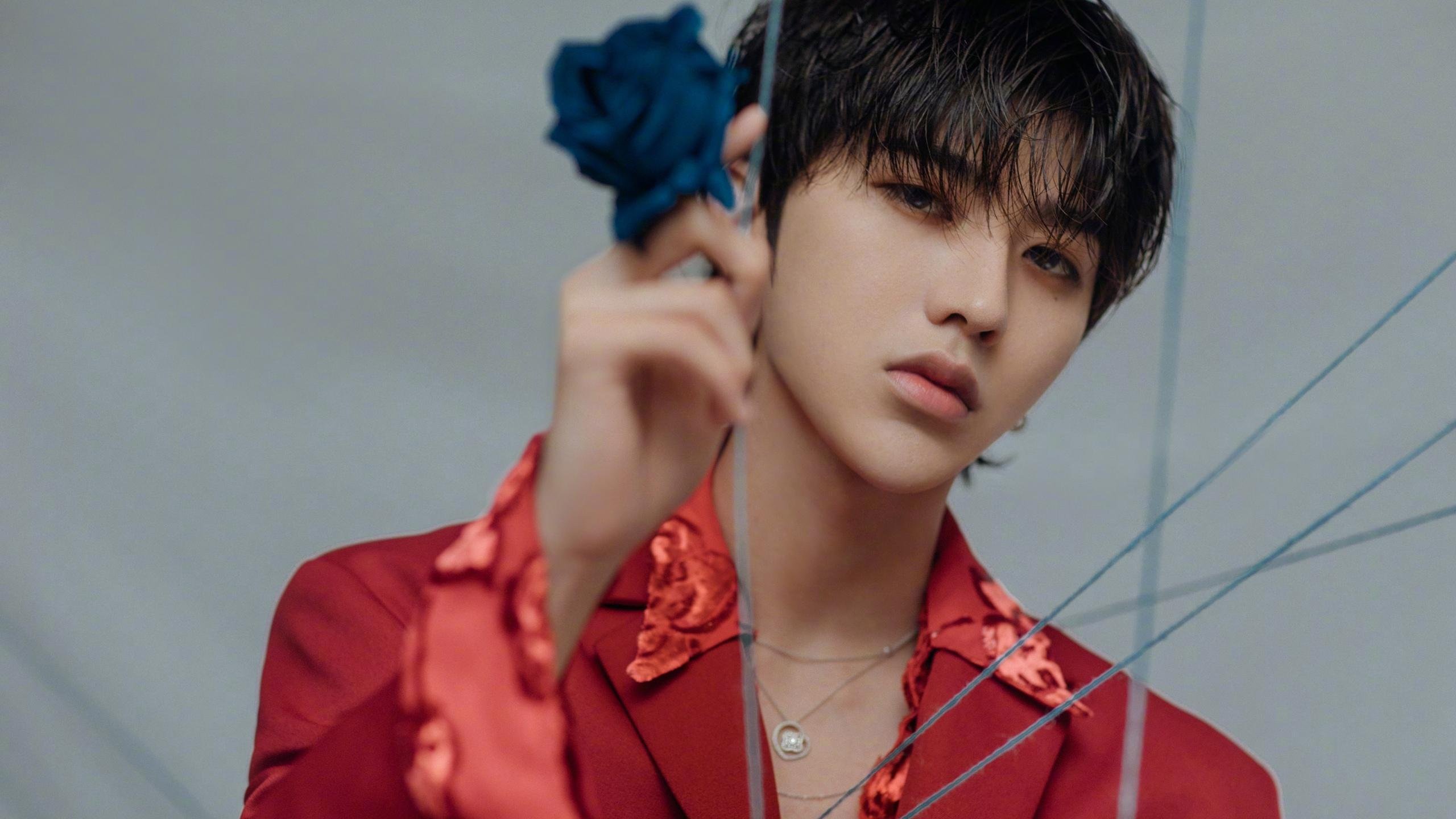 足球世俱杯-球员代表队访谈透露更衣室氛围积极，球队更衣室文化