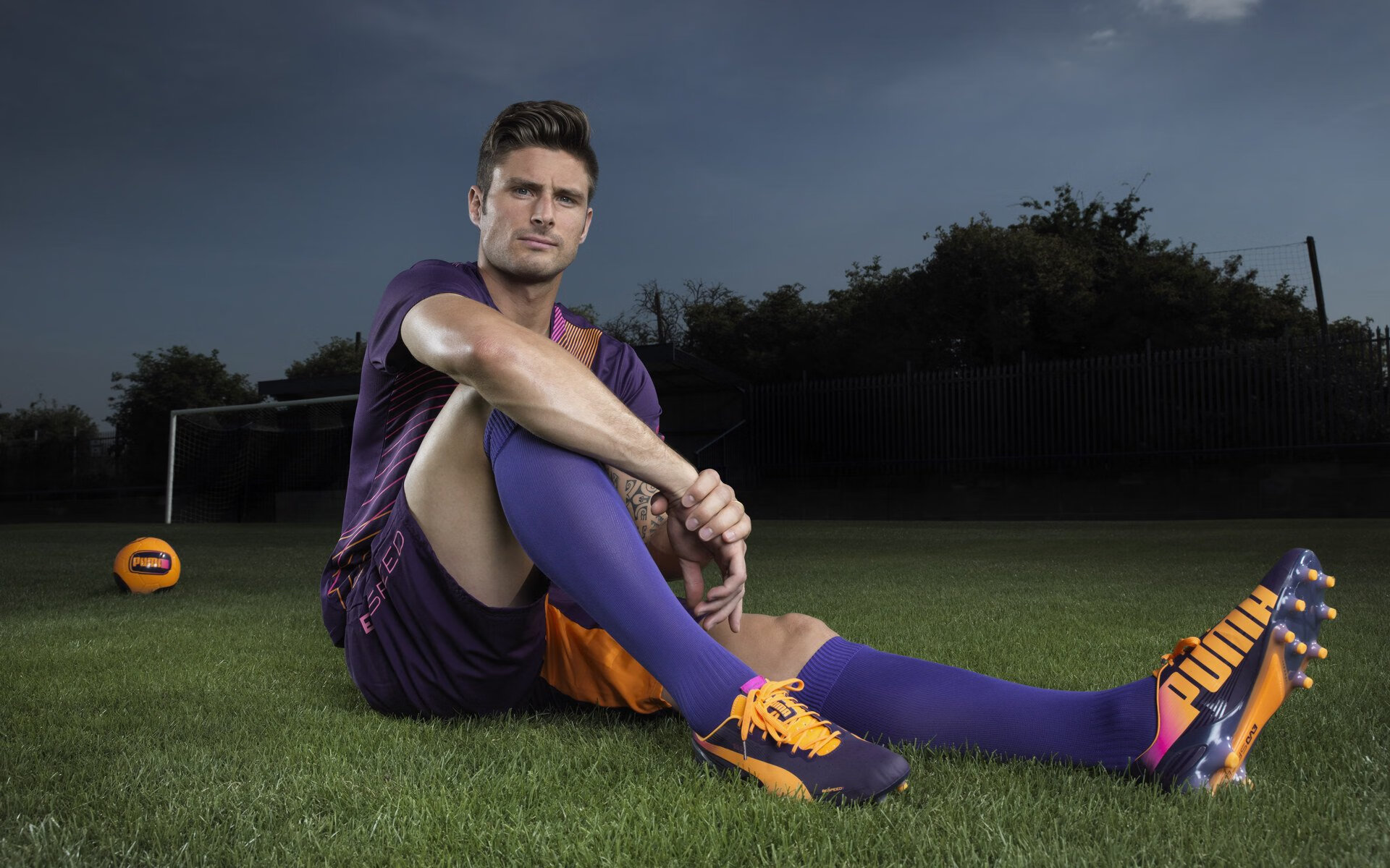 世俱杯2025-特色飞鹰狩猎体验，感受古老民族狩猎文化，鹰猎非物质文化遗产