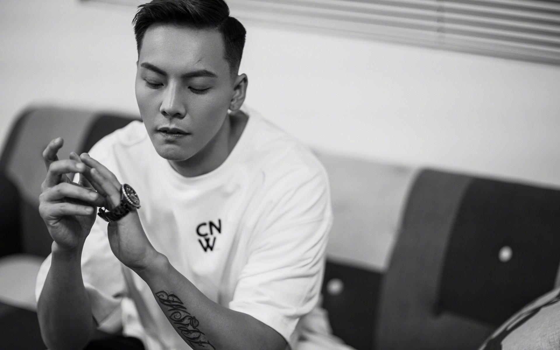 俱乐部冠军杯官网-尼克斯队新援在首场比赛中发挥出色，获得认可，尼克斯队首发阵容