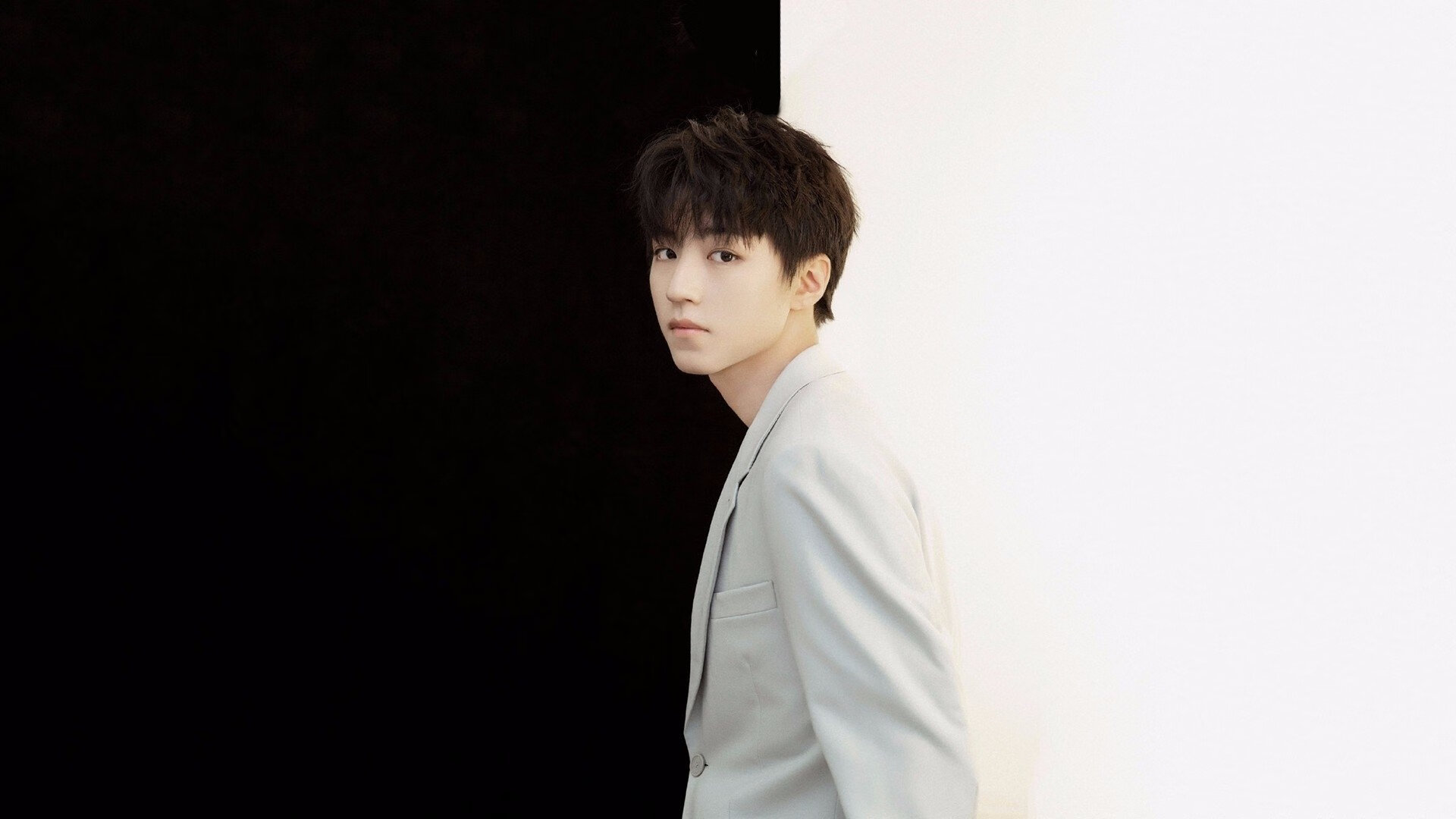 巴黎圣日耳曼晋级欧冠四强，姆巴佩双响定胜局，巴黎圣日耳曼欧冠集锦