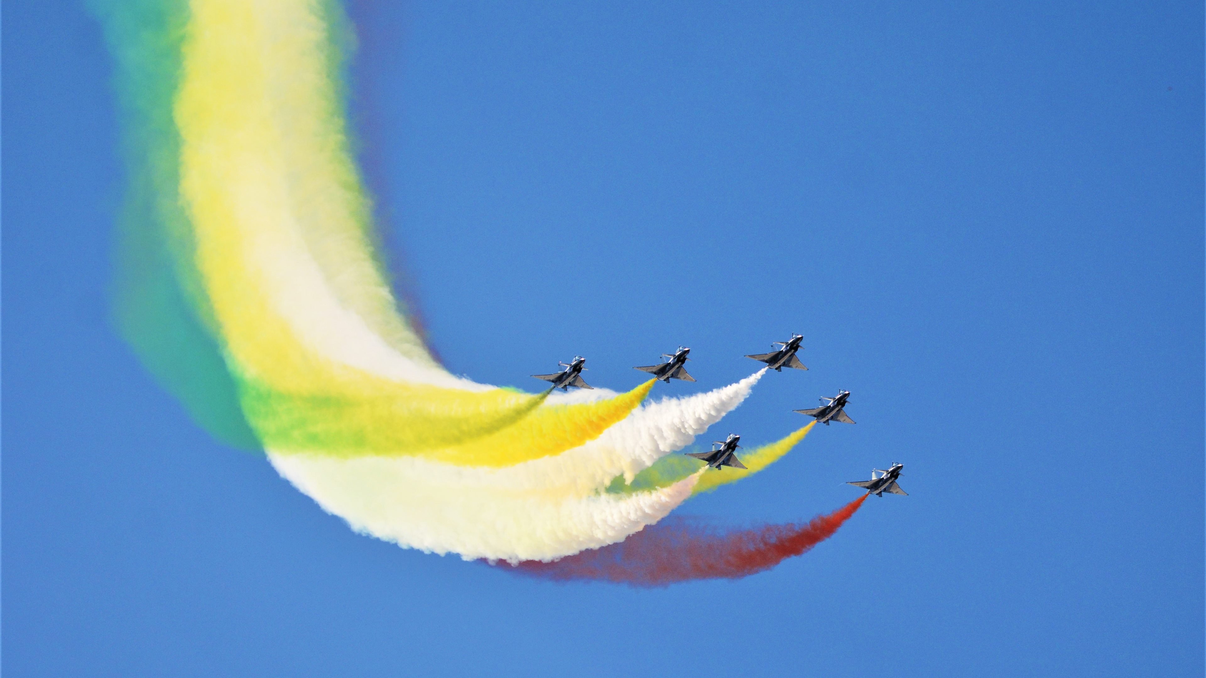 是否应禁止青训球员18岁前海外转会,是否应禁止青训球员18岁前海外转会