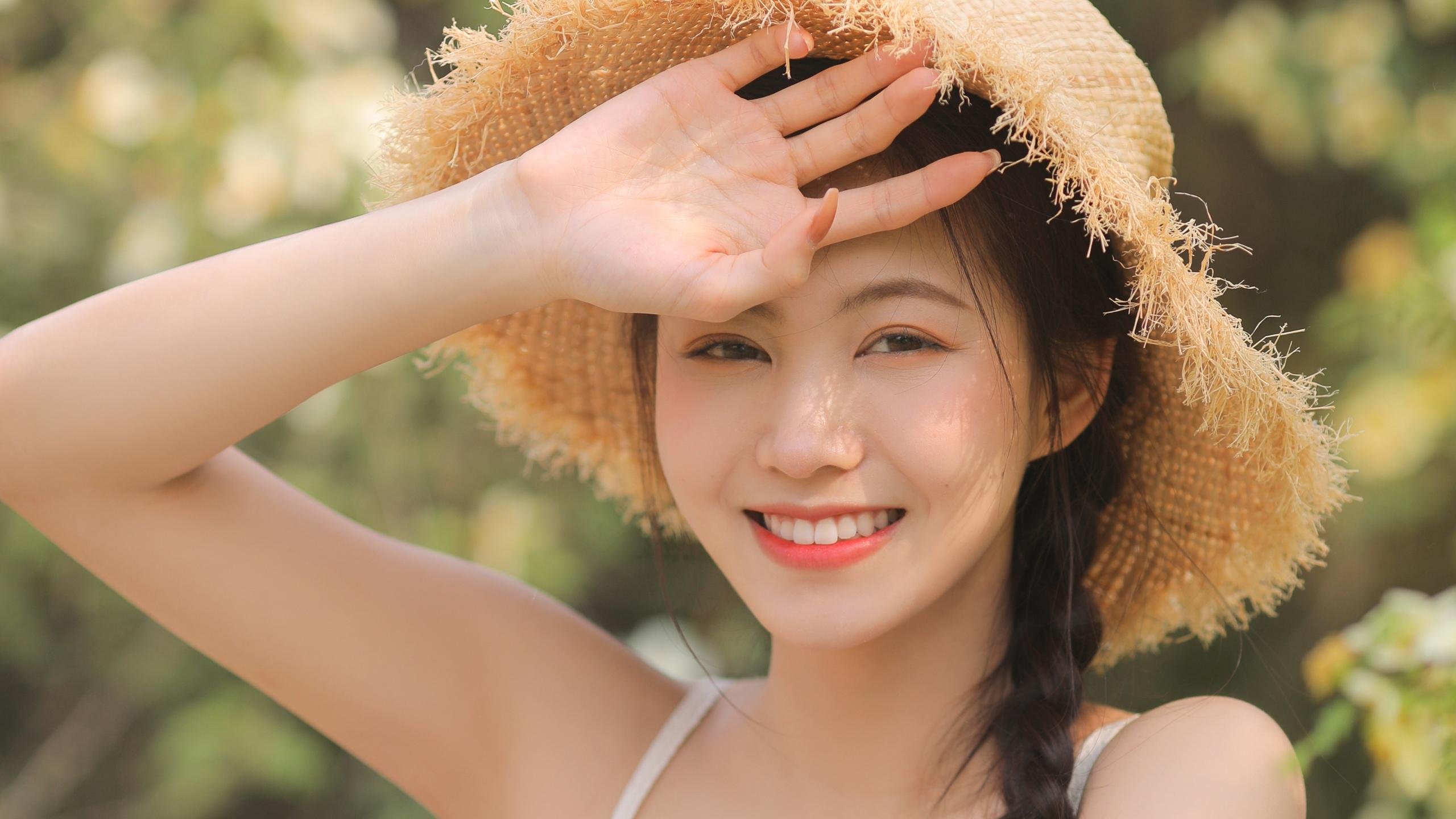 潘展乐在巴黎奥运会上打破自己保持的男子100米自由泳世界纪录并夺金