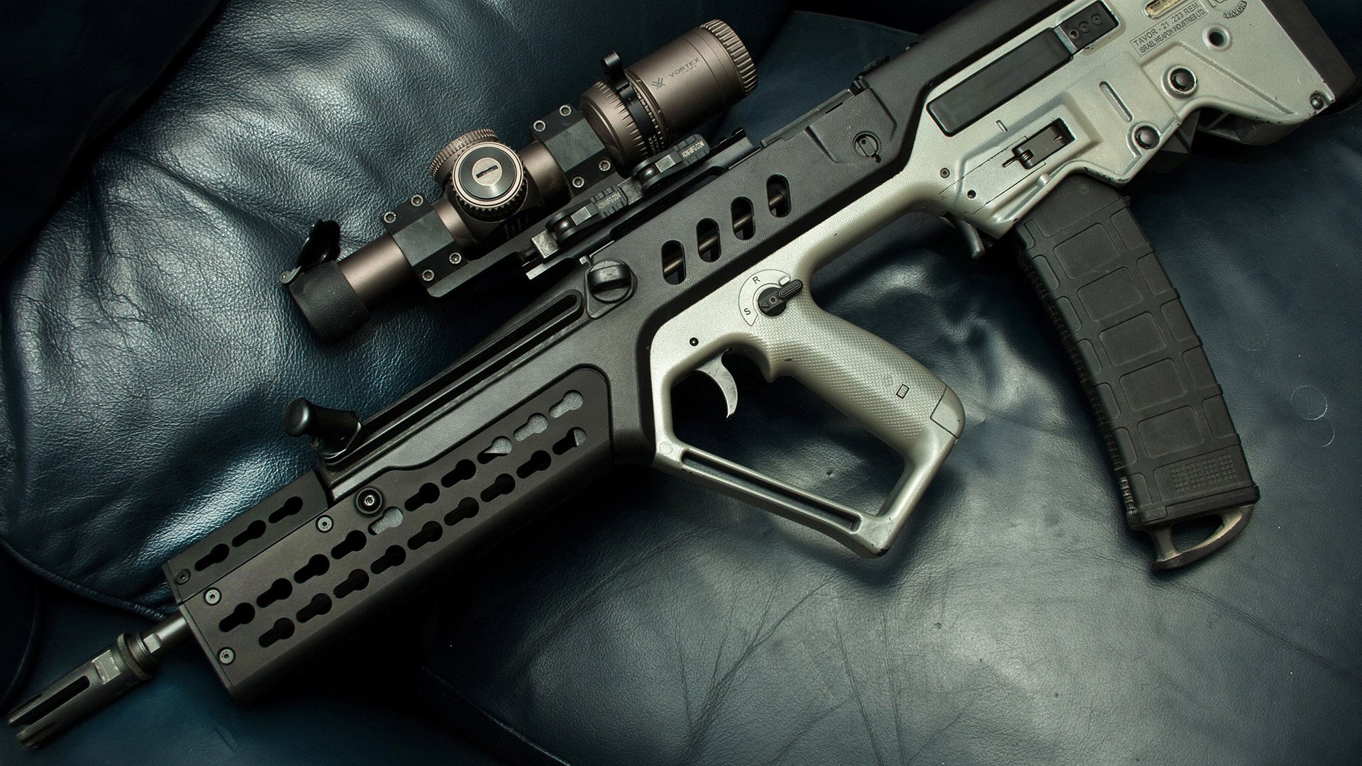 张伟丽新书发布记录格斗成长之路,张伟丽格斗图片