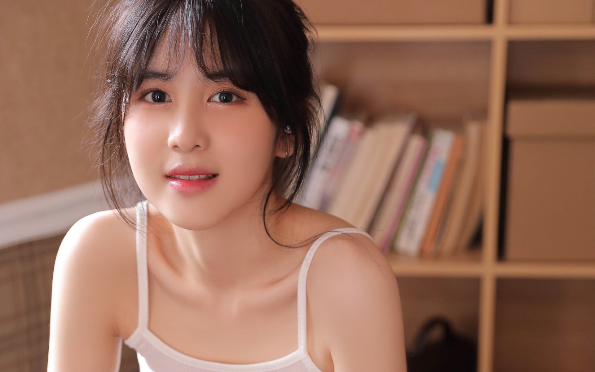 张伟丽新书发布记录格斗成长之路,张伟丽格斗图片